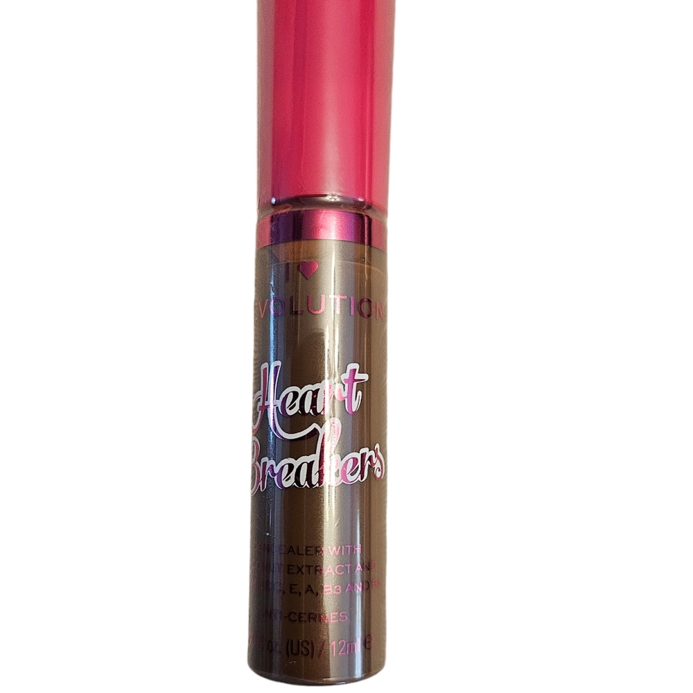 I ❤️ Revolution Hazelnut Concealer